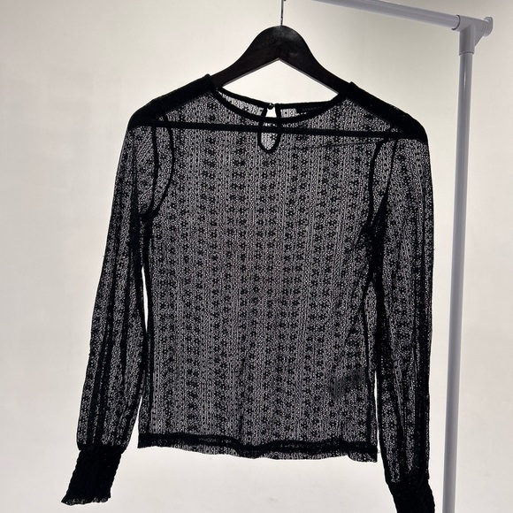 Lace sheer top - Picture 4 of 4